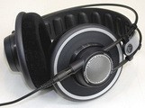 Le cas AKG