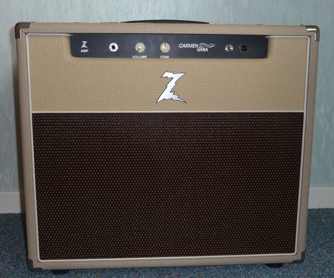 Pictures and images Dr. Z Amplification Carmen Ghia 2x10 Audiofanzine