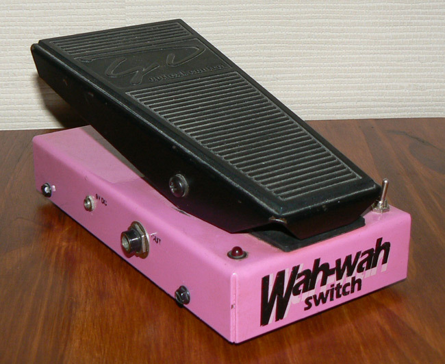 WAH WAH SWITCH Dennis Wah Wah Switch Audiofanzine