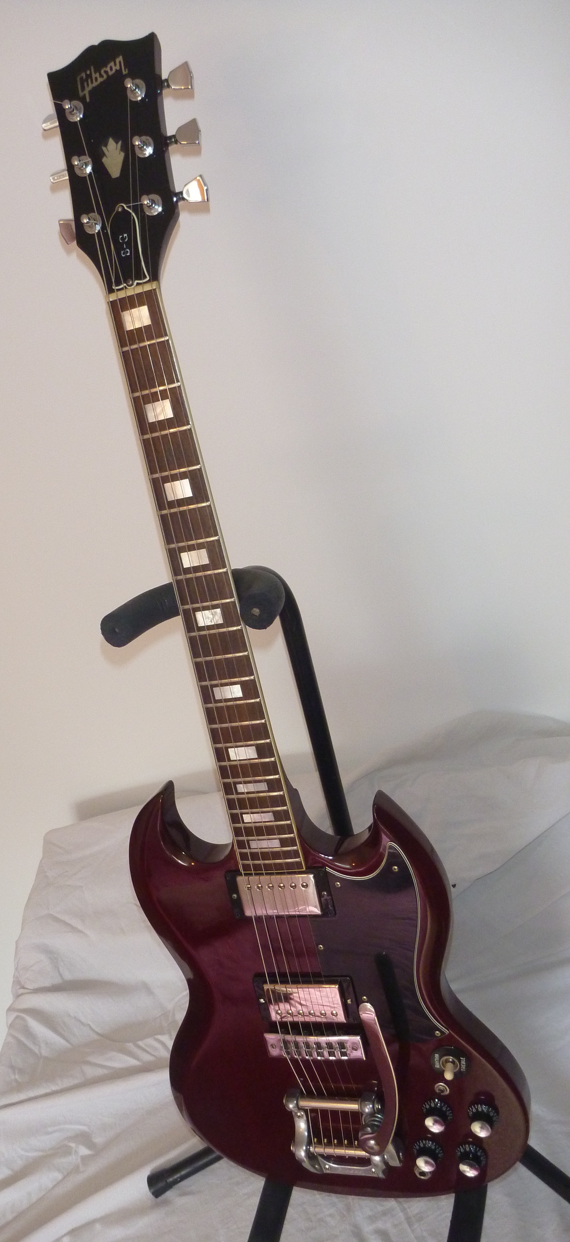 Gibson SG Standard Bigsby (1978) image (638414) Audiofanzine