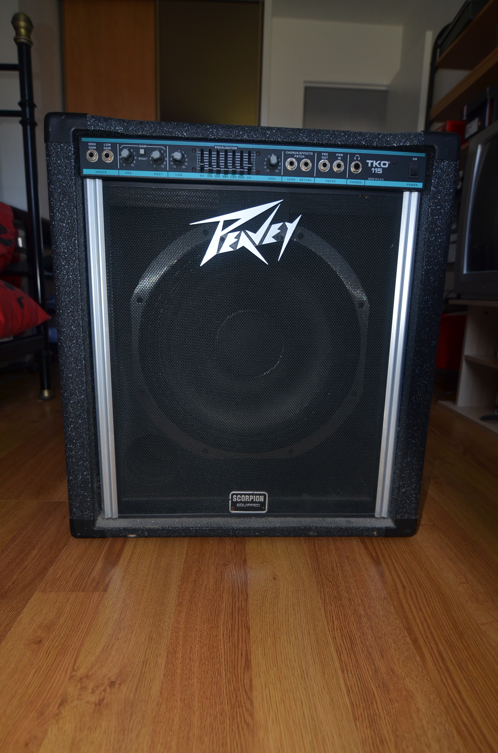 Peavey TKO 115 Scorpio image (#704792) - Audiofanzine