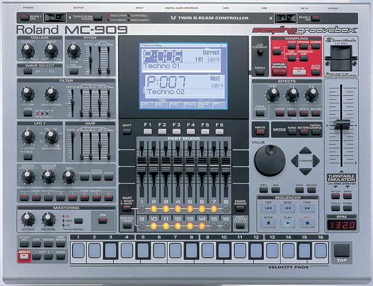 MC-909 SAMPLING GROOVEBOX - Roland MC-909 Sampling Groovebox - Audiofanzine