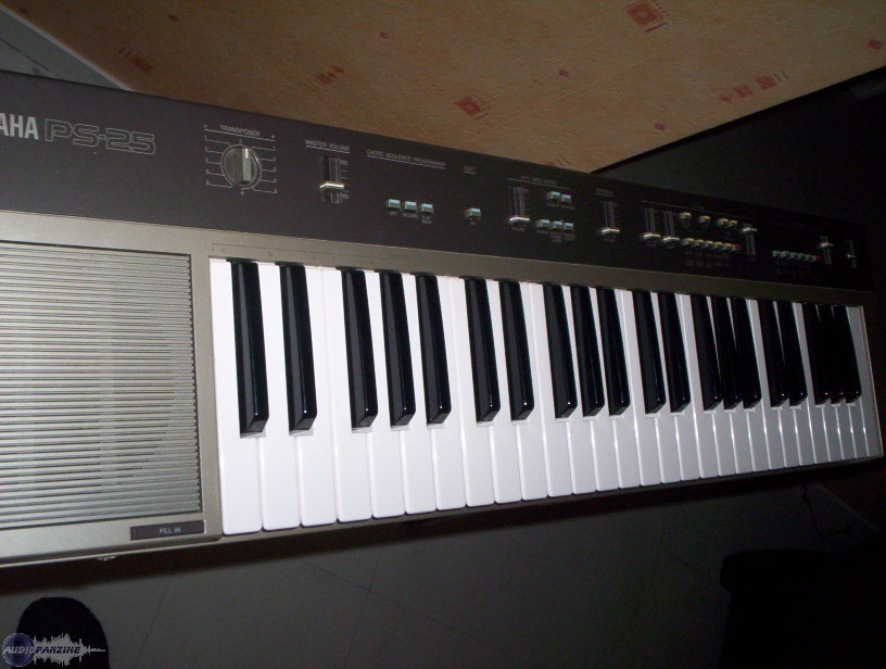 ps-25-yamaha-ps-25-audiofanzine