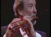 The Flight of the Bumble Bee - Flute, James Galway