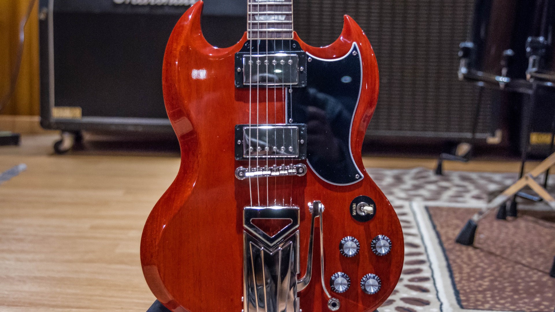 Test de la guitare Gibson SG Standard ’61 Sideways Vibrola