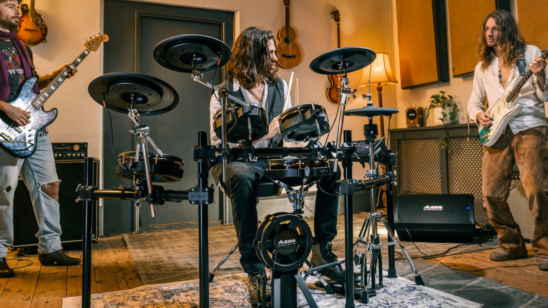 Alesis présente la nouvelle Strata Core - Audiofanzine