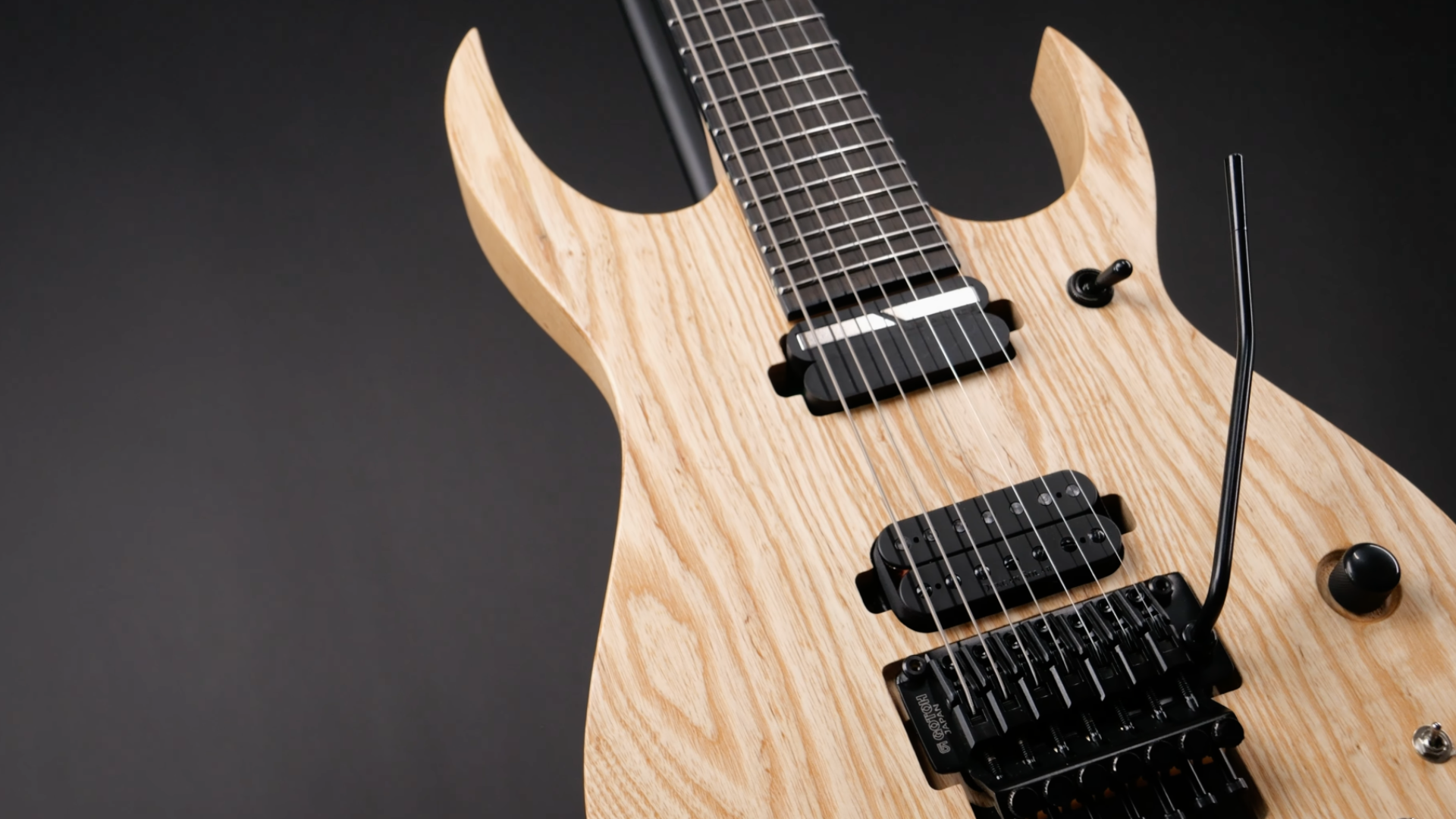 Solar Guitars dévoile la SB1.7FR Wolfmaster+ , le modèle signature