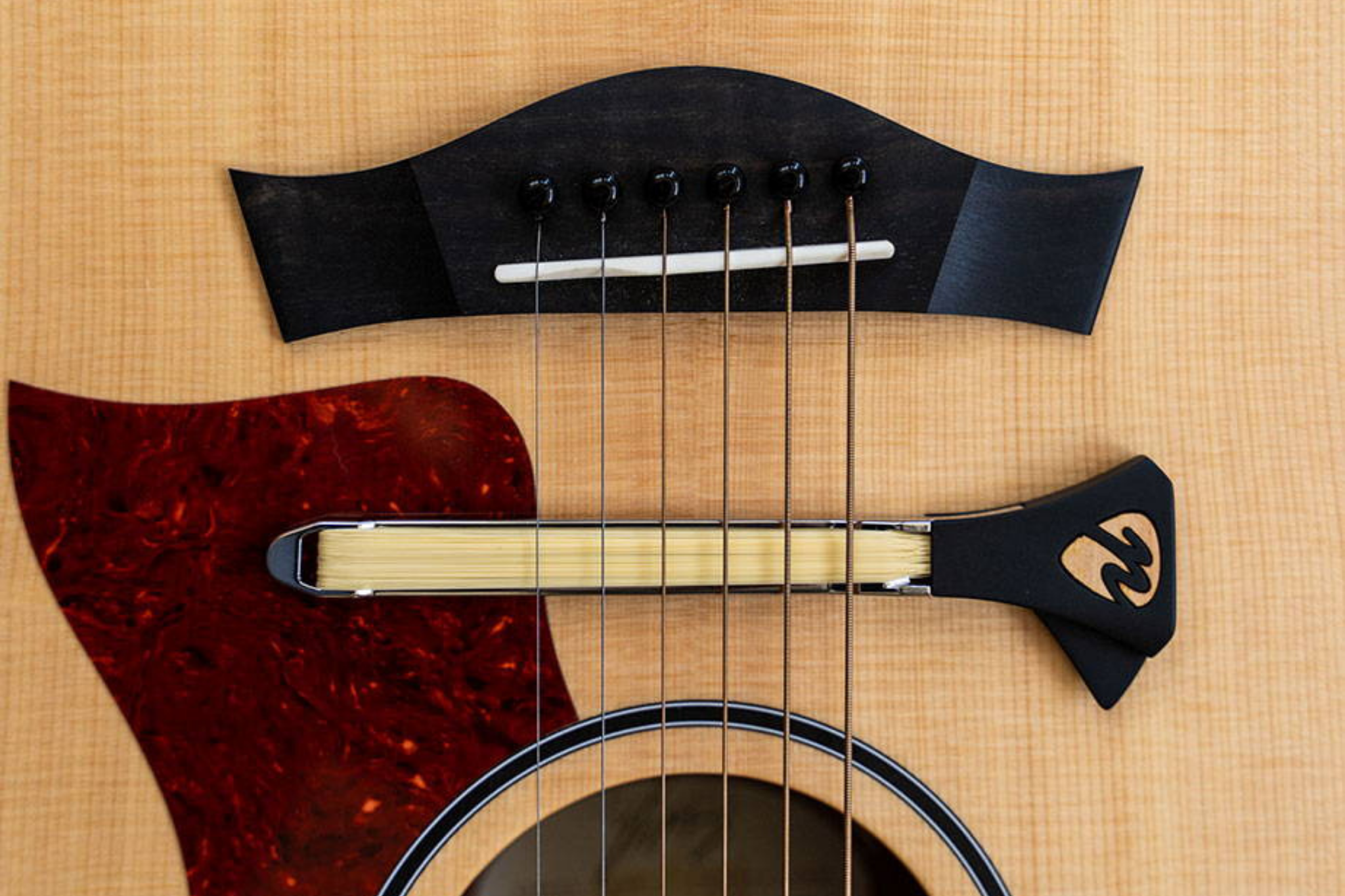 Un archet spécialement conçu pour votre guitare folk ! - Audiofanzine
