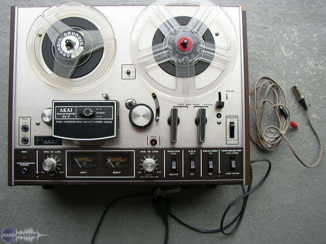 AKAI 4000 DS MK II reel-to-reel tape recorder. Classic Vintage. Fully  revitalized.