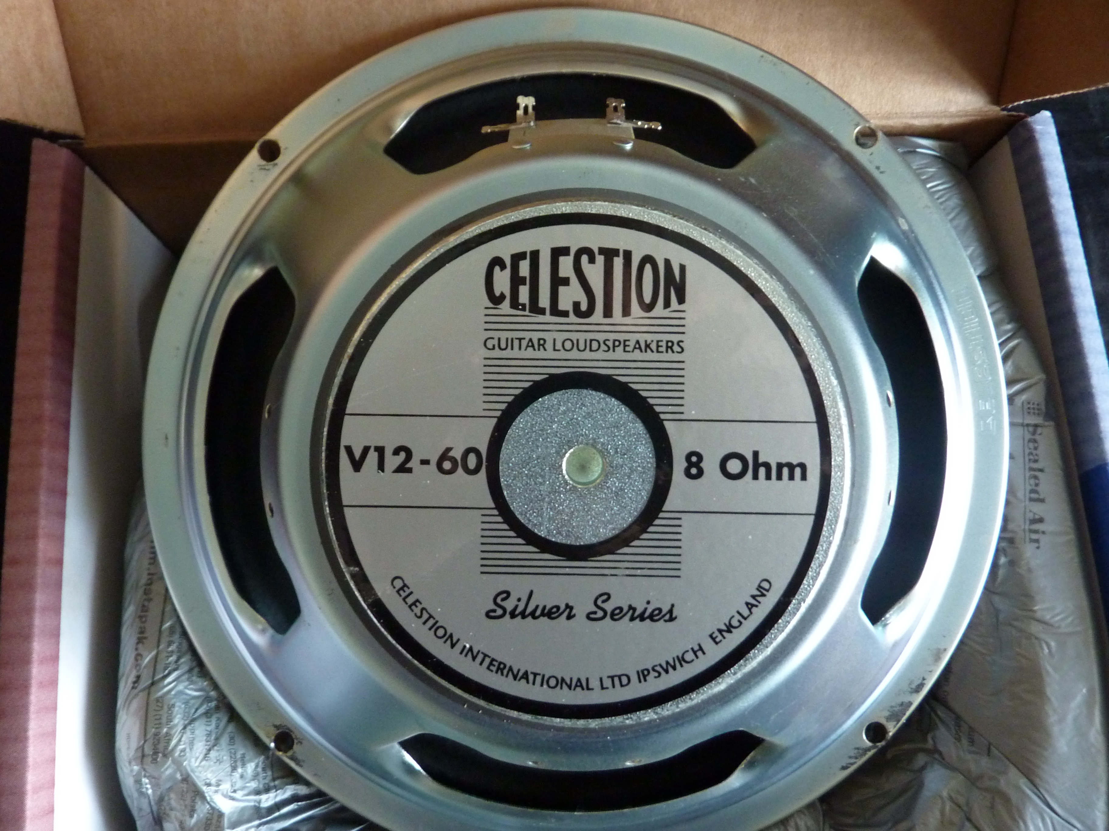Celestion V12-60 (8 Ohms) image (#563710) - Audiofanzine