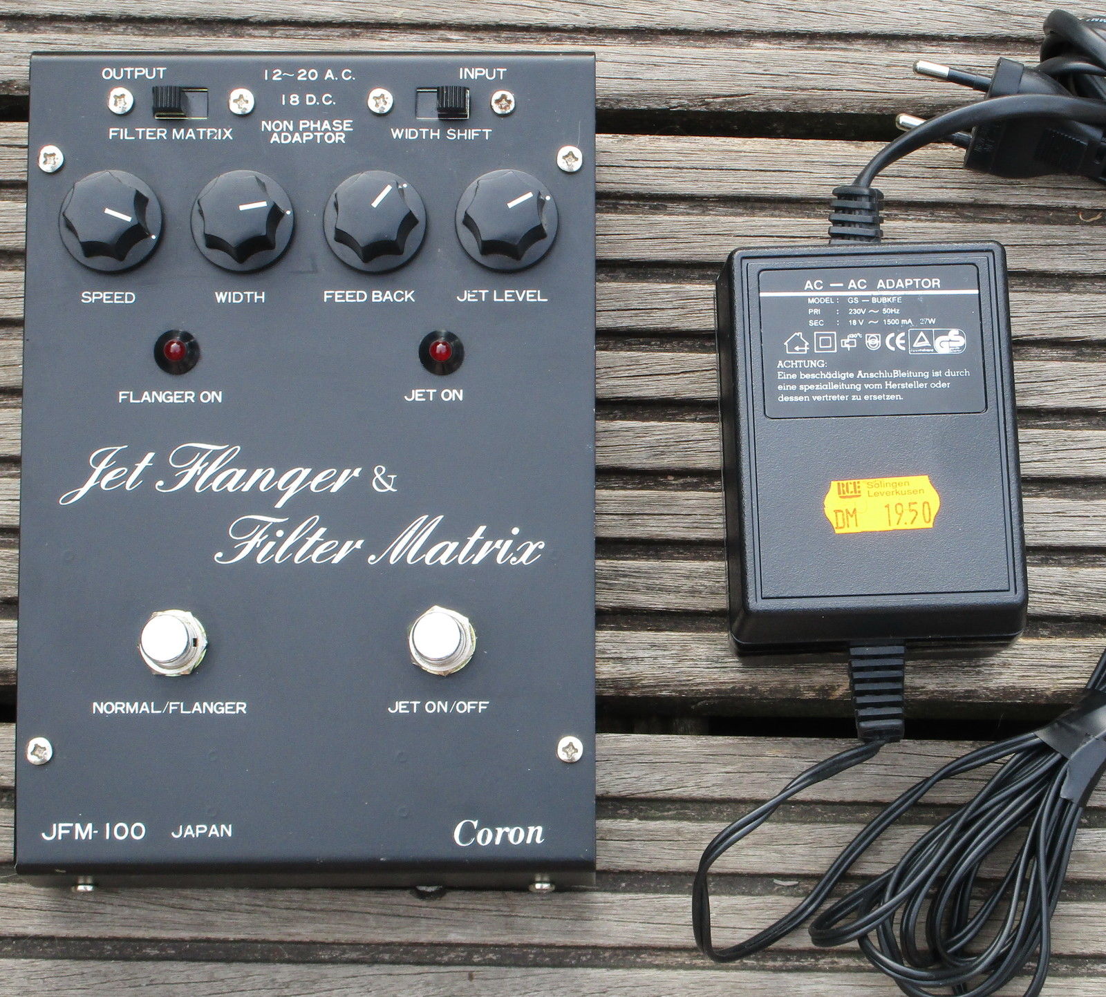 JFM-100 Jet Flanger & Filter Matrix Coron - Audiofanzine