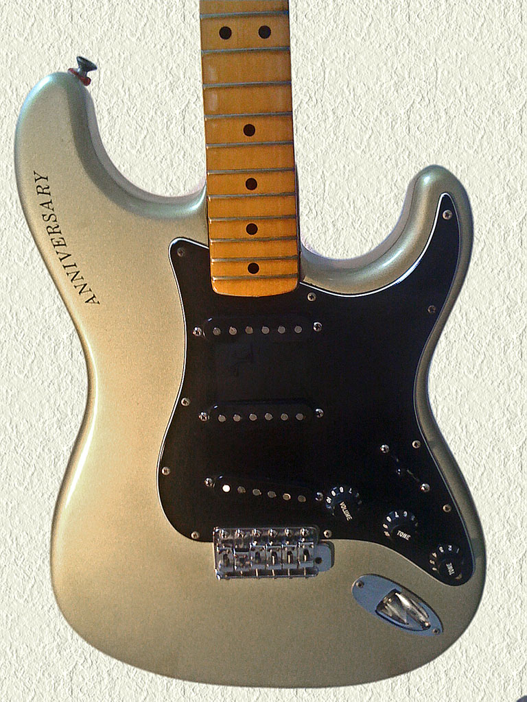 25th anniversary American Stratocaster (1979) Fender Audiofanzine