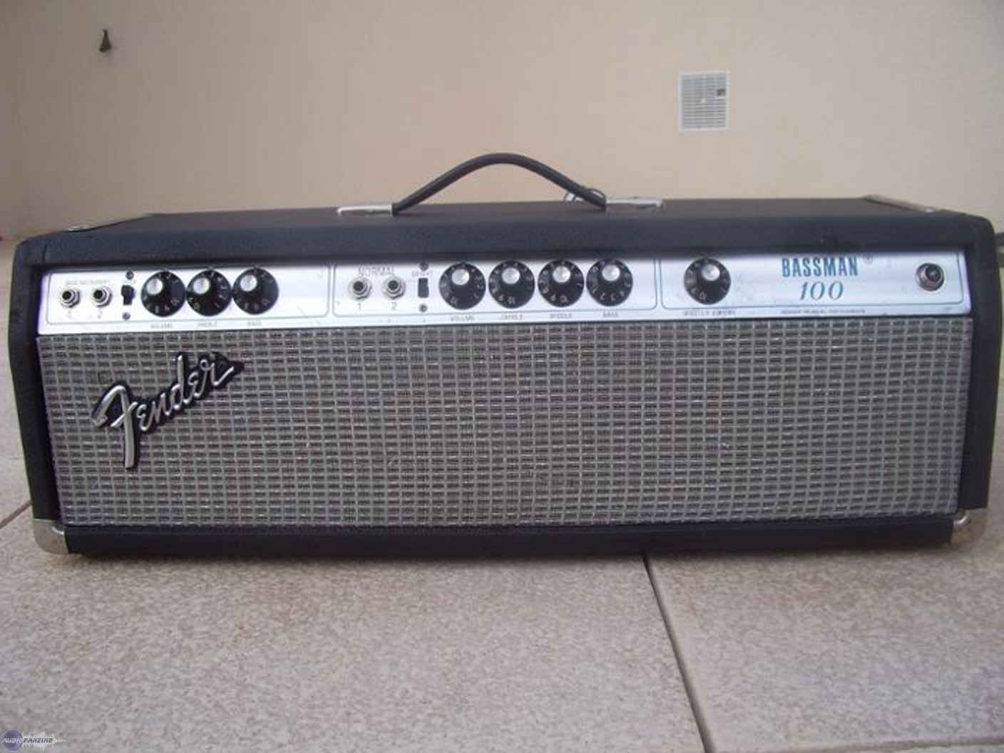 fender bassman 100 amp