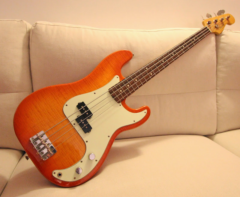 FOTO FLAME PRECISION BASS Fender Foto Flame Precision Bass Audiofanzine