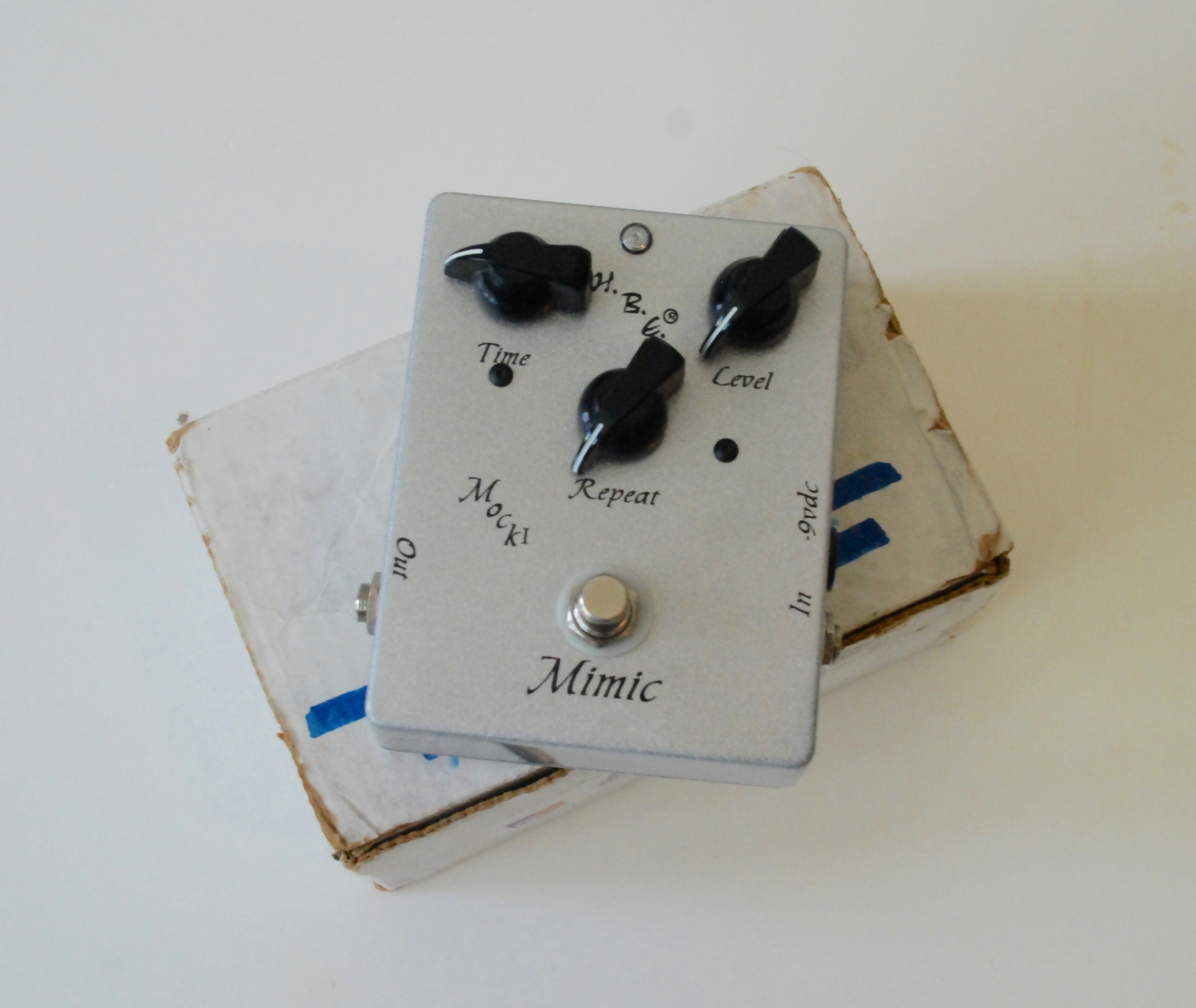 MIMIC MOCK 1 - HomeBrew Electronics Mimic Mock 1 - Audiofanzine