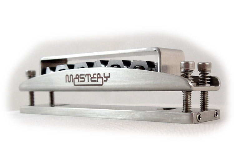 Custom 77 distribue les chevalets Mastery Bridge - Audiofanzine