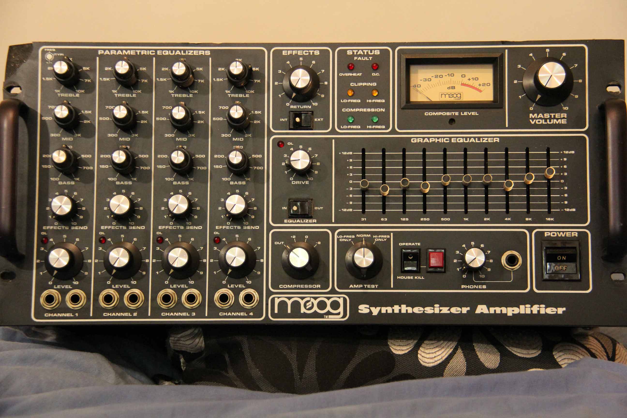 moog-music-ax-301-synthesizer-amplifier-194178.jpg
