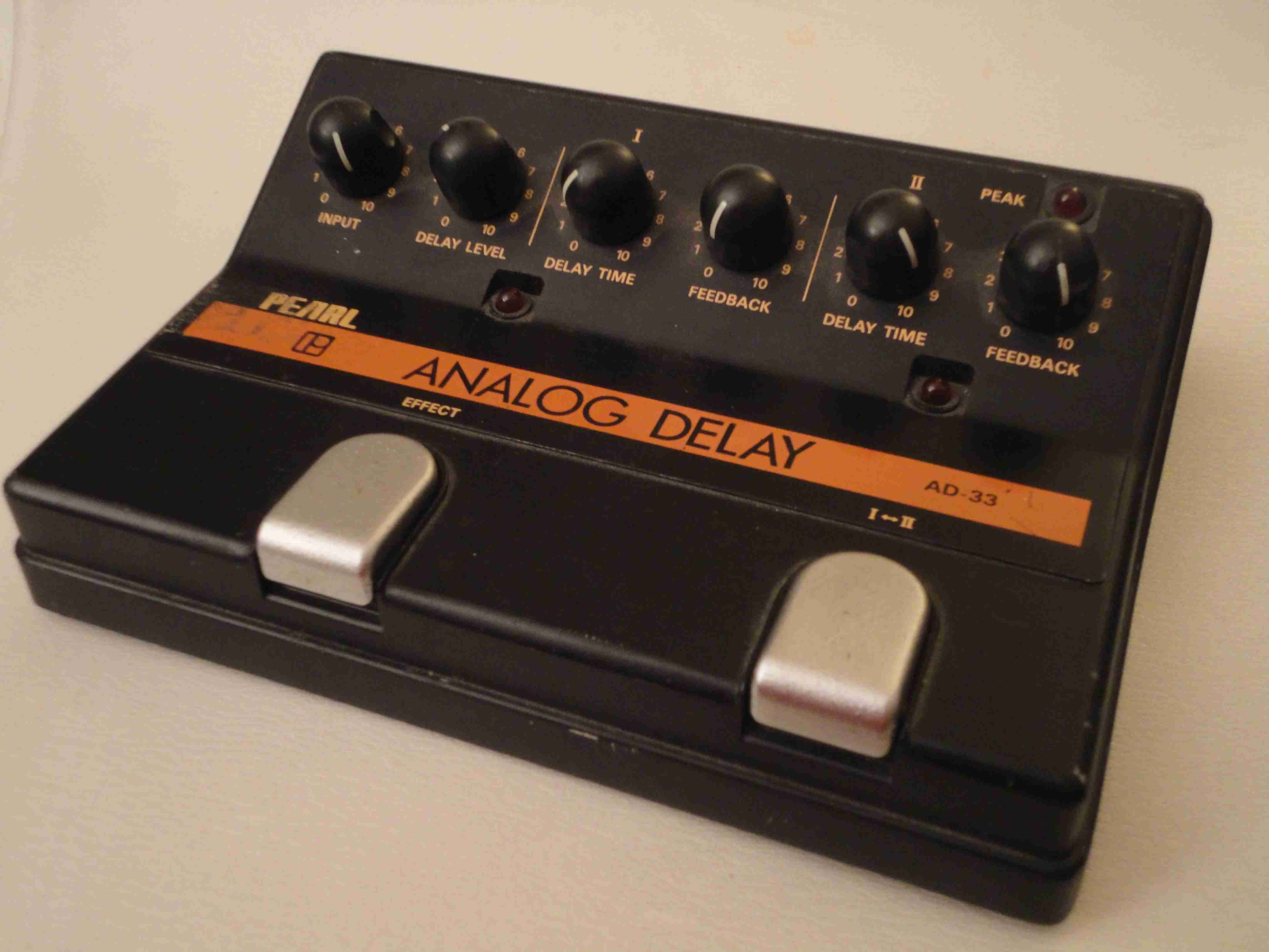 User reviews: Pearl AD-33 Analog Delay - Audiofanzine