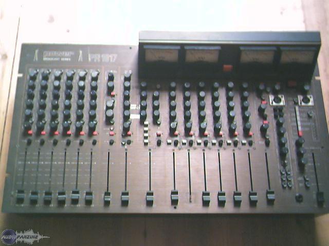 Power 1017 - Analog Mixer - Audiofanzine