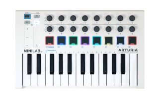 Alesis VI61 – Clavier maître USB-MIDI 61 touches avec 16 pads, 16  potentiomètres assignables, 48 boutons, entrée/sortie MIDI 5 broches, suite  de