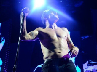 Setting Up the Lead Vocal Mic for The Red Hot Chili Peppers