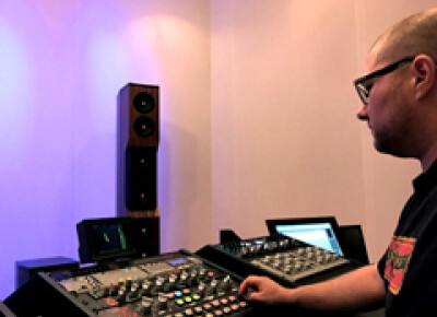 Colin Leonard takes the analog path to mastering success