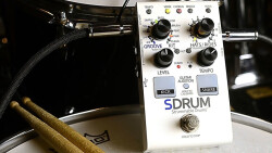 Test de la pédale pour guitares et basses Digitech SDRUM