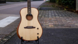 Test de la guitare Fender Highway Dreadnought