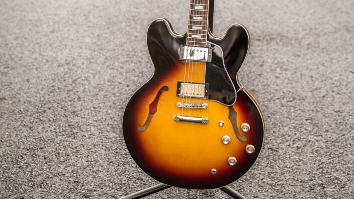 Test de la guitare électrique Epiphone 1962 ES-335 Reissue : Swinging sixties !