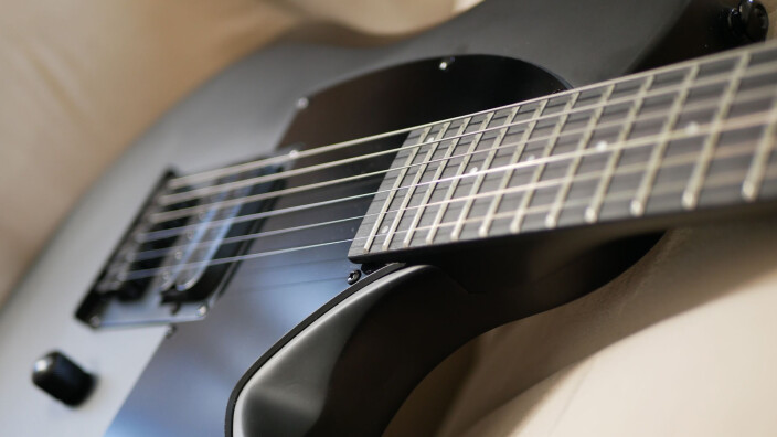 Test de la guitare S by Solar TB4.61 : Non à la polyvalence !