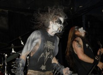 Bien déconner : les groupes de métal