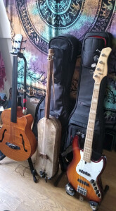 Bassiste arrangeur cherche guitariste chanteur