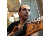 Professeur de guitare à ATLA  cours particuliers ( par video inclus)