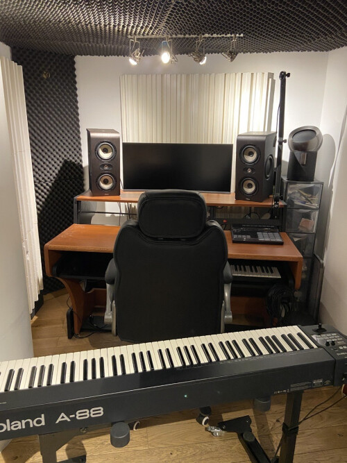 Location à l'année studio d'enregistrement à Paris Nation, Buzenval, Avron, production, mixage, cours