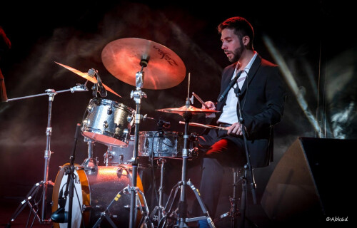 Batteur jazz disponible pour des sessions!