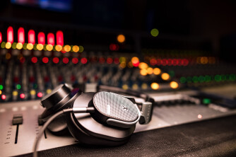 Le casque de studio ouvert Hi-X65 est arrivé chez Austrian Audio