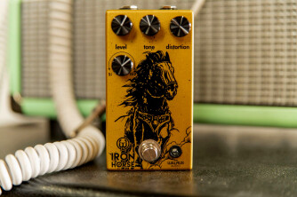 Walrus Audio passe sa distorsion Iron Horse en V3