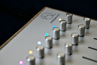 Voici KNTRL9, le petit contrôleur MIDI venu d'Allemagne