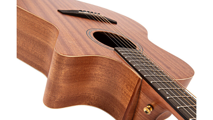 Vintage lance sa série Mahogany