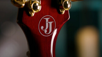 Epiphone présente la Jerry Cantrell "Wino" Les Paul Custom