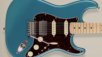 Fender présente la Japan Hybrid II HSS Stratocaster