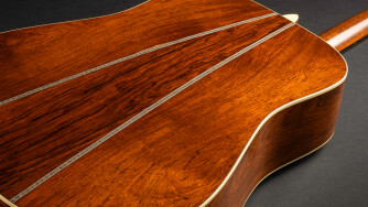 Du nouveau du côté du Custom Shop Martin avec la Super D