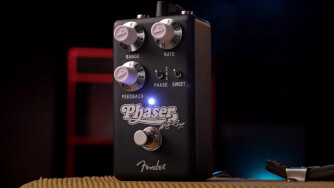 Waylon Jennings a développé un Phaser signature avec Fender