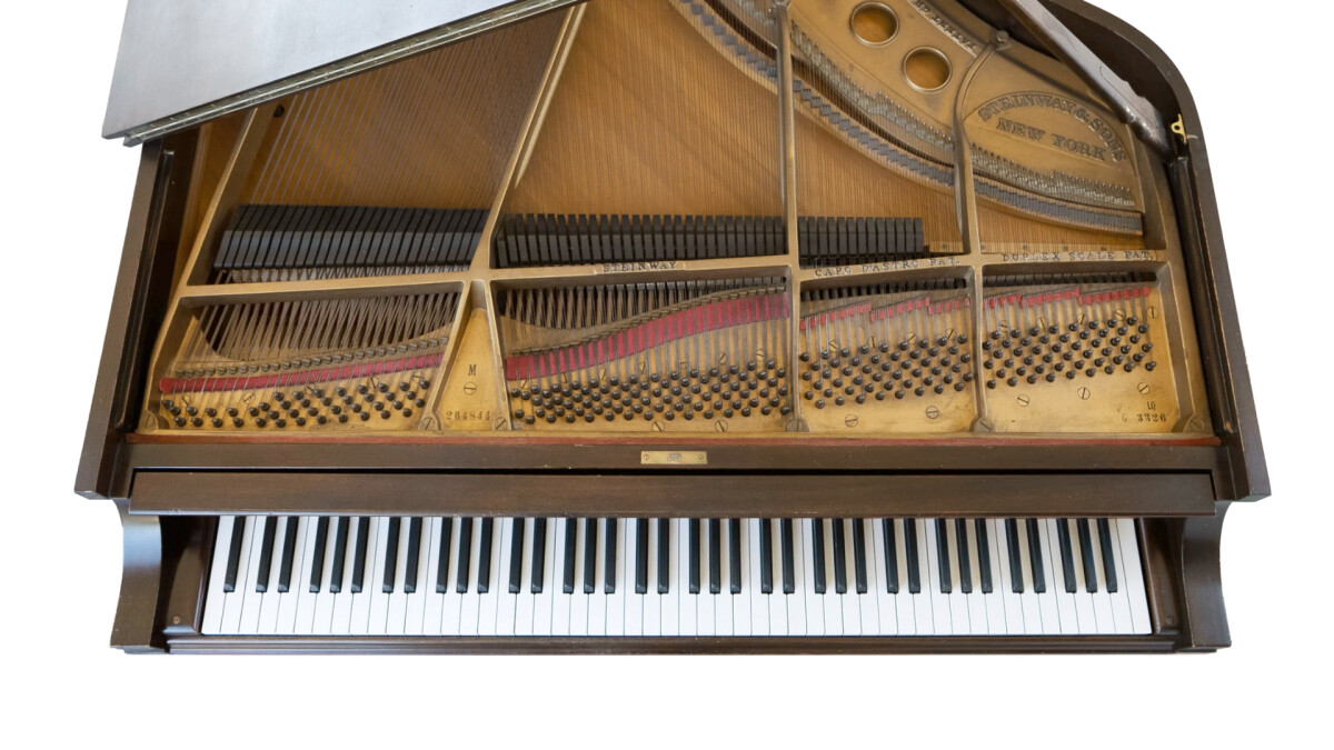 8Dio vous offre son 1928 Steinway Piano