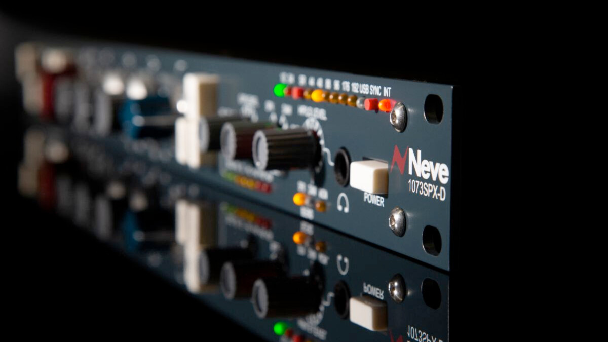 Neve vient d’annoncer la sortie de la première interface audio 1073