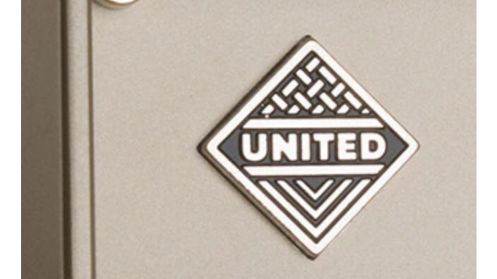 Un boîtier de direct à l'ancienne chez United Studio Technologies