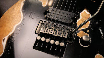 Solar Guitars présente sa nouvelle série RELIK