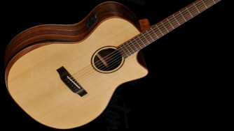 Harley Benton dévoile la CLG-70ASR CE AllSolid