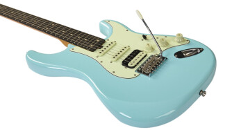 Eko présente l'Aire-V, une guitare moderne avec 24 cases