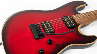 Nouvelle finition exclusive pour la Rabea Massaad Artist Series Sabre